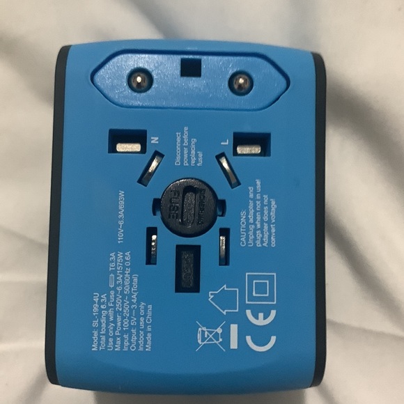 Universal Power adapter - Picture 3 of 4